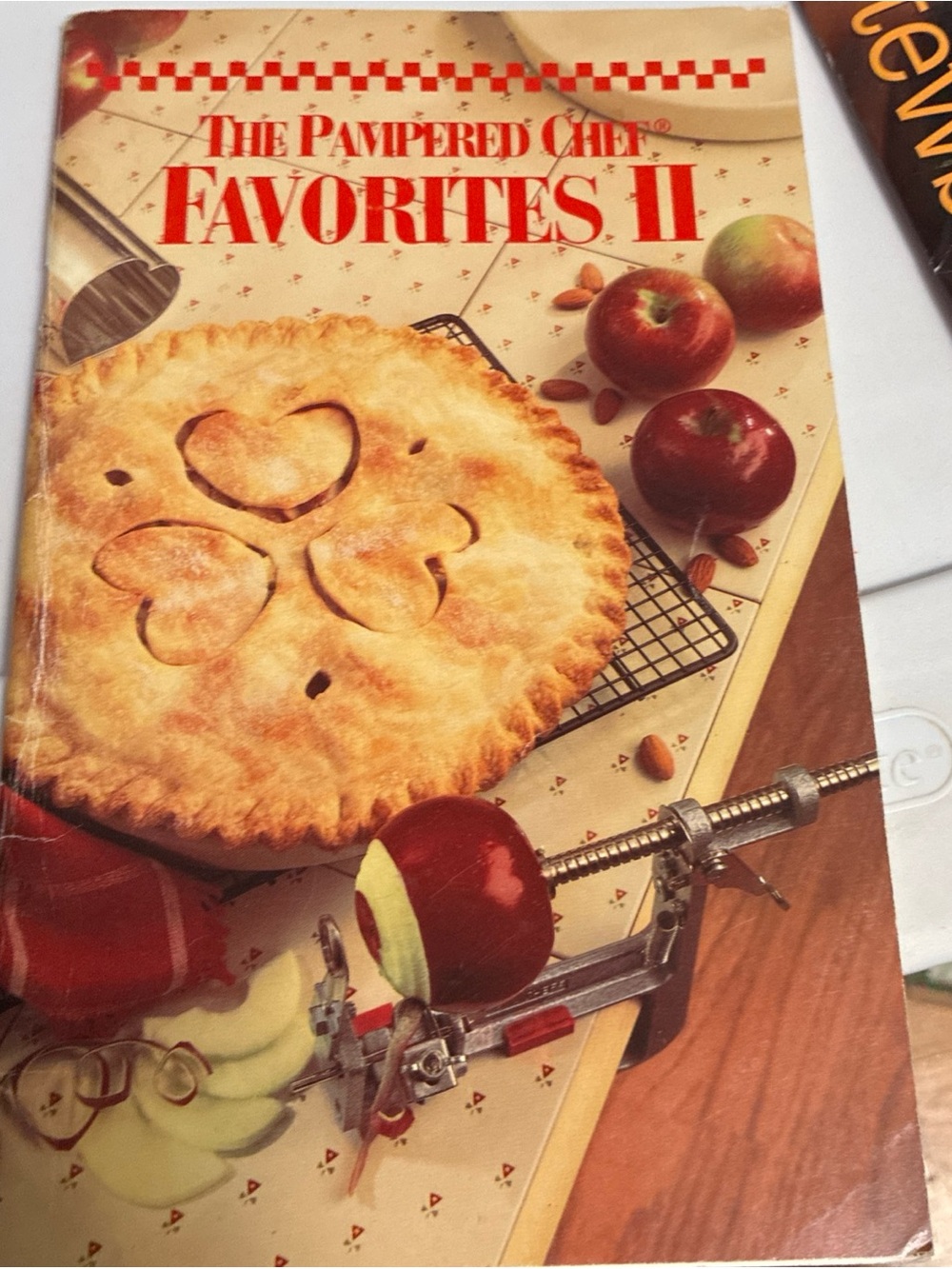 Pampered Chef Cookbooks Recipes Heart of Home Favorites, Soups Stews Chilis - Picture 9 of 15